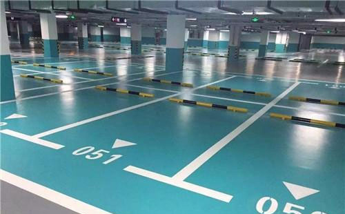 湟源湟源环氧地坪中涂：构筑坚固地面的关键环节